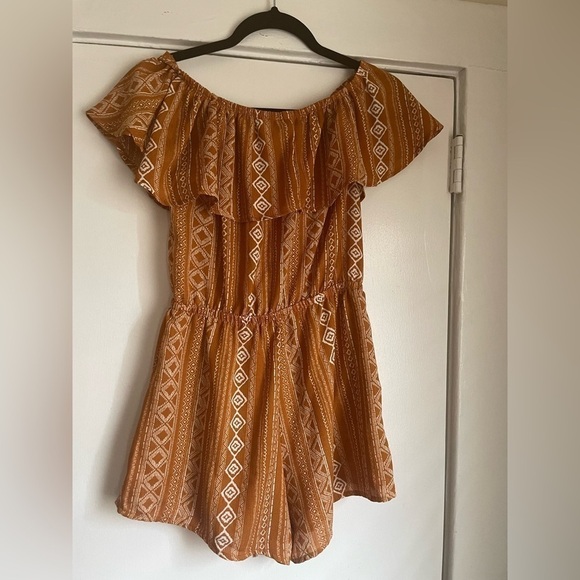 Iris Orange Shorts Romper With pockets Size Small - Picture 5 of 5